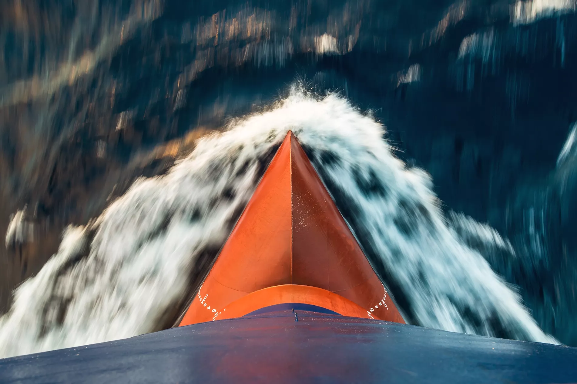 Soluciones en equipos de seguridad SOLAS para pesca y navegación comercial | ShipResponse